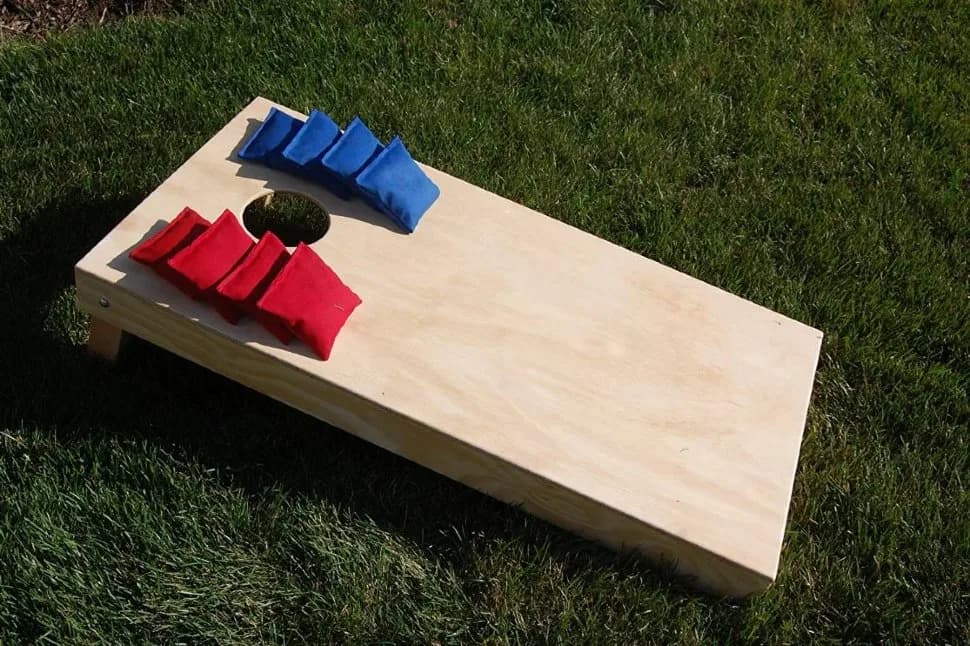 Игра "Корнхол Стандарт"